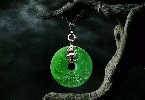 翡翠鸟影业,翡翠钻业知识-第2张图片-翡翠网 翡翠鸟影业,翡翠钻业知识-第2张图片-翡翠网