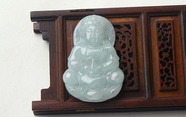 翡翠菩萨知识,翡翠度母寓意-第1张图片-翡翠网 翡翠菩萨知识,翡翠度母寓意-第1张图片-翡翠网