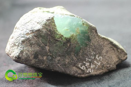 高档翡翠原石翡翠原石毛料大全-第2张图片-翡翠网 高档翡翠原石翡翠原石毛料大全-第2张图片-翡翠网