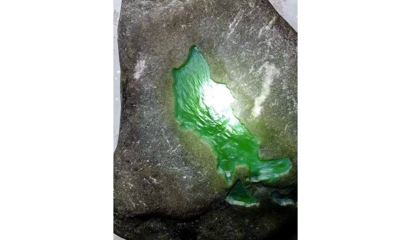 回收翡翠原石北京赌石毛料市场在哪-第2张图片-翡翠网