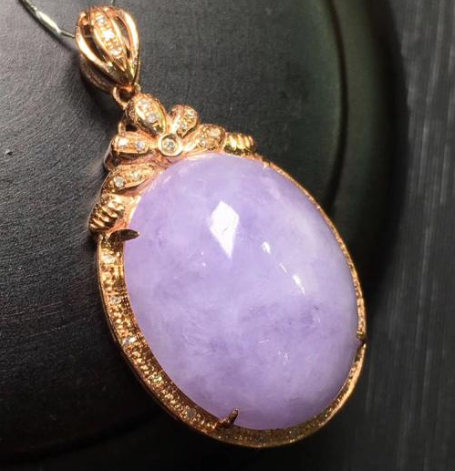 高冰种翡翠价格,冰种翡翠价格多少钱一克-第1张图片-翡翠网 高冰种翡翠价格,冰种翡翠价格多少钱一克-第1张图片-翡翠网