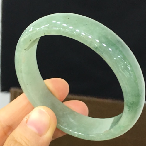 翡翠手镯怎样辨别视频,A货翡翠手镯-第2张图片-翡翠网