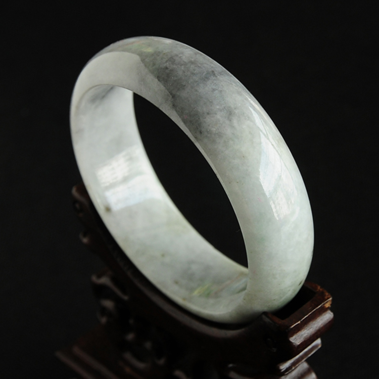 1500元豆种翡翠手镯图片豆青种翡翠手镯图片-第1张图片-翡翠网 1500元豆种翡翠手镯图片豆青种翡翠手镯图片-第1张图片-翡翠网