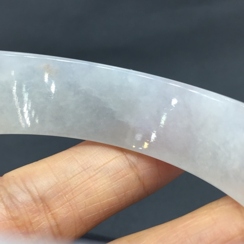 怎么辨别真假翡翠手镯玉镯子怎么分辨真假-第2张图片-翡翠网 怎么辨别真假翡翠手镯玉镯子怎么分辨真假-第2张图片-翡翠网