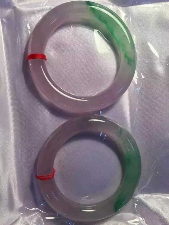 翡翠手镯失水变干,翡翠手镯变干-第2张图片-翡翠网 翡翠手镯失水变干,翡翠手镯变干-第2张图片-翡翠网