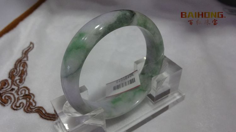 翡翠手镯厂翡翠手镯在哪买好-第2张图片-翡翠网 翡翠手镯厂翡翠手镯在哪买好-第2张图片-翡翠网