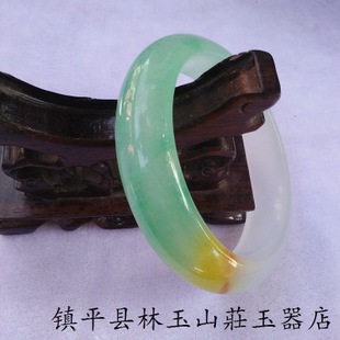 50万以上的翡翠手镯a级翡翠手镯升值空间-第1张图片-翡翠网 50万以上的翡翠手镯a级翡翠手镯升值空间-第1张图片-翡翠网