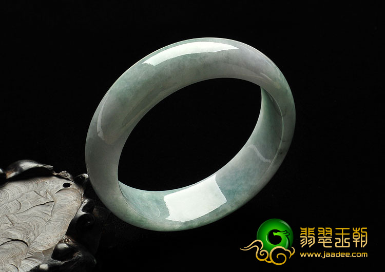 糯种翡翠能养好吗翡翠晴水糯种手镯-第1张图片-翡翠网 糯种翡翠能养好吗翡翠晴水糯种手镯-第1张图片-翡翠网