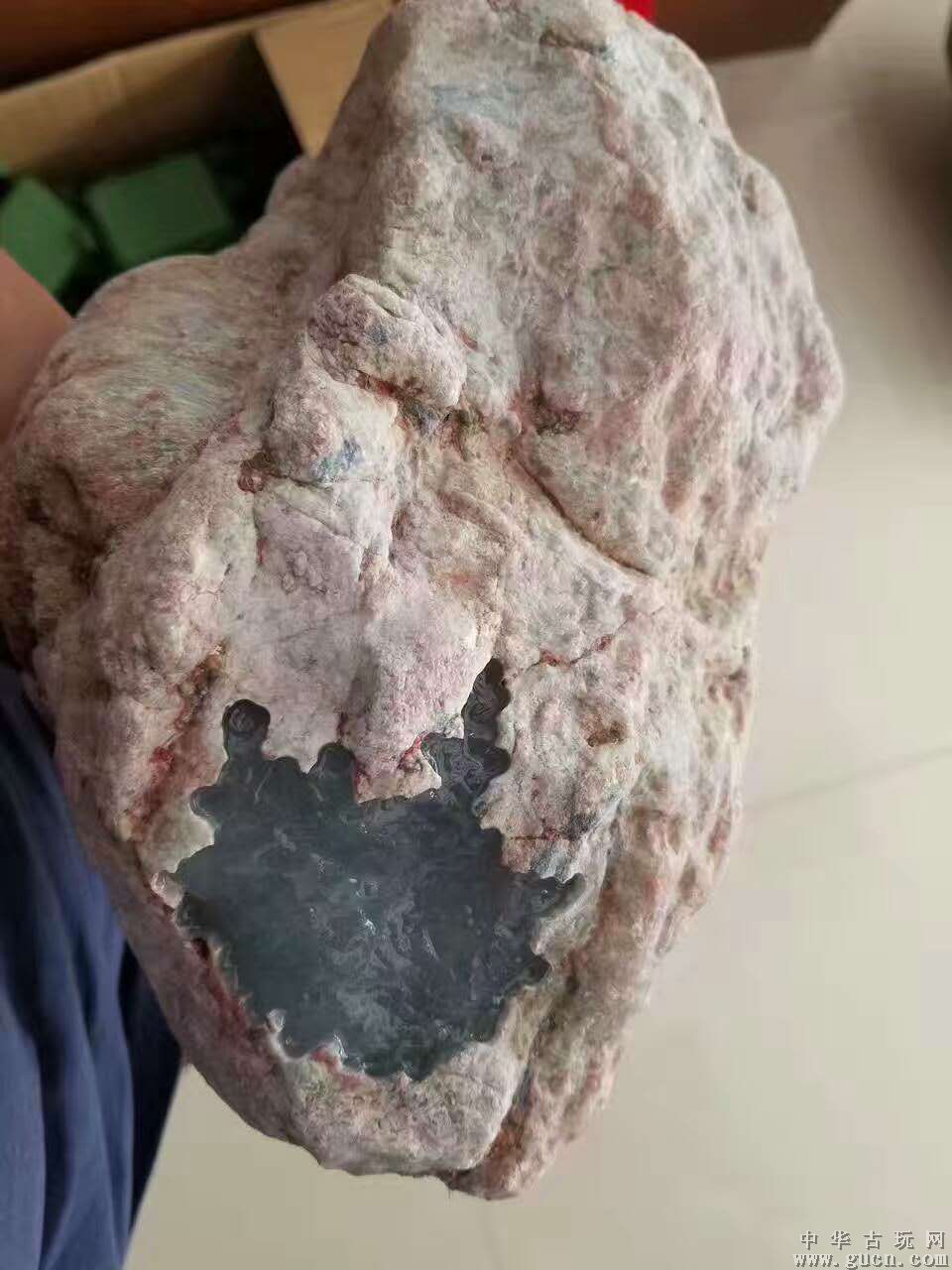 翡翠打磨不透光的原石,不透光翡翠原石-第1张图片-翡翠网 翡翠打磨不透光的原石,不透光翡翠原石-第1张图片-翡翠网