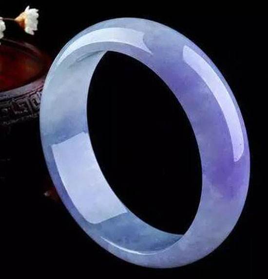 包含翡翠手镯颜色会变吗的词条-第2张图片-翡翠网 包含翡翠手镯颜色会变吗的词条-第2张图片-翡翠网