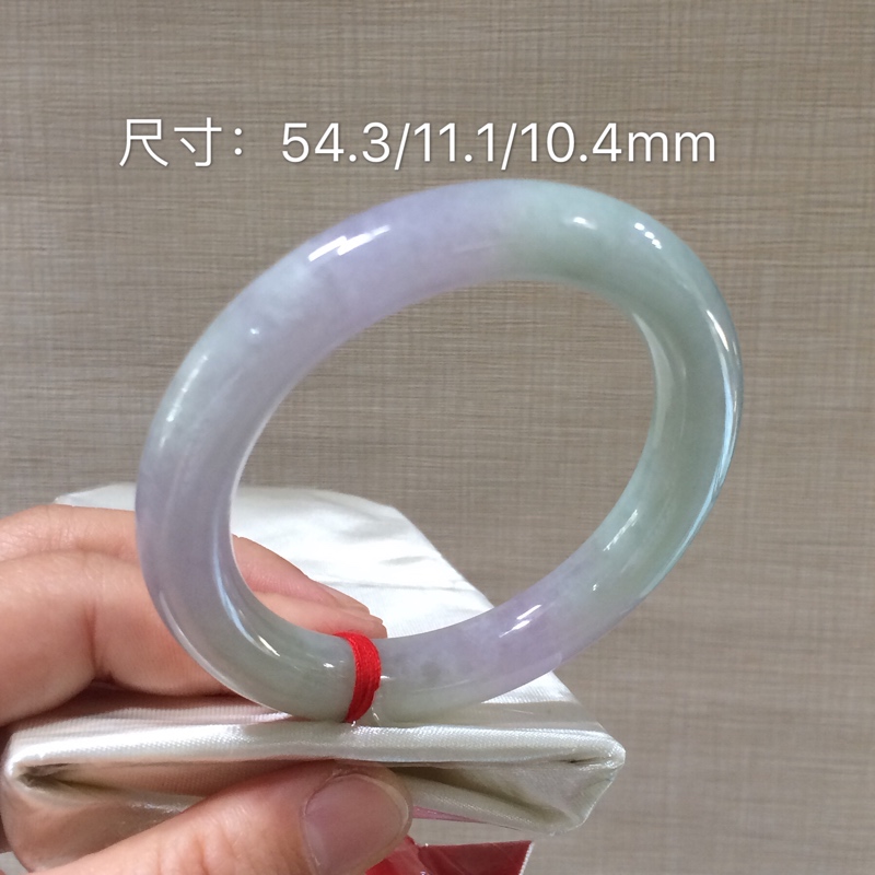 翡翠手镯有癣的简单介绍-第1张图片-翡翠网 翡翠手镯有癣的简单介绍-第1张图片-翡翠网