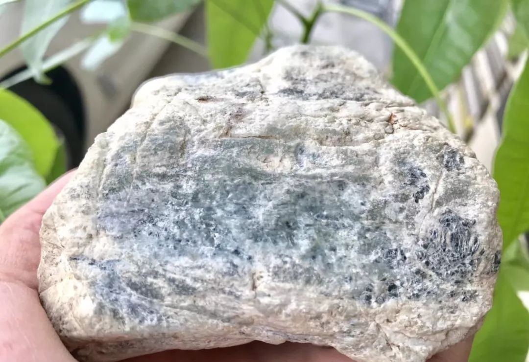 关于翡翠原石皮壳种类图片的信息-第2张图片-翡翠网 关于翡翠原石皮壳种类图片的信息-第2张图片-翡翠网