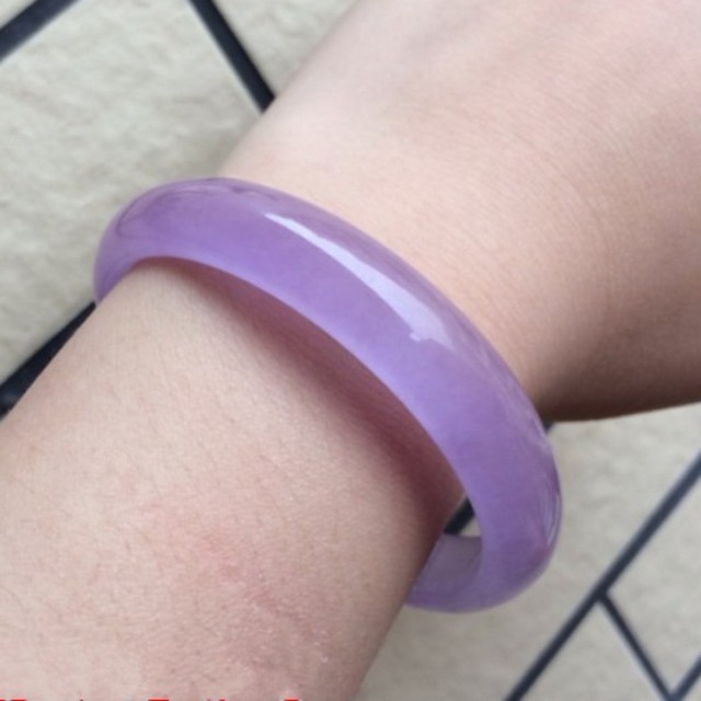 翡翠玉镯价格冰种紫色翡翠手镯-第2张图片-翡翠网 翡翠玉镯价格冰种紫色翡翠手镯-第2张图片-翡翠网