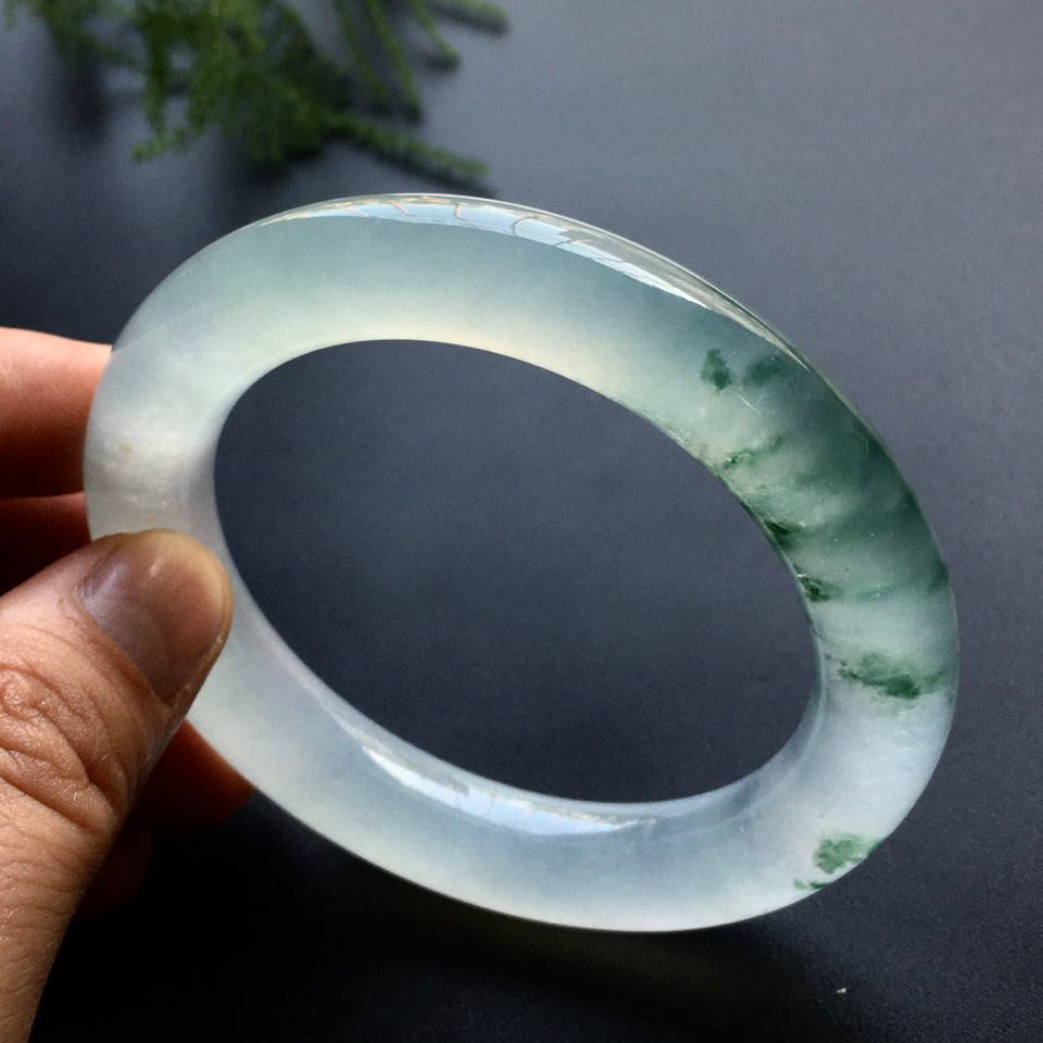 翡翠寓意销售讲解,卖翡翠的销售知识-第1张图片-翡翠网 翡翠寓意销售讲解,卖翡翠的销售知识-第1张图片-翡翠网