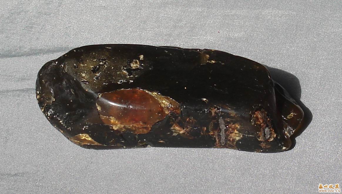 翡翠原石114克的简单介绍-第1张图片-翡翠网 翡翠原石114克的简单介绍-第1张图片-翡翠网