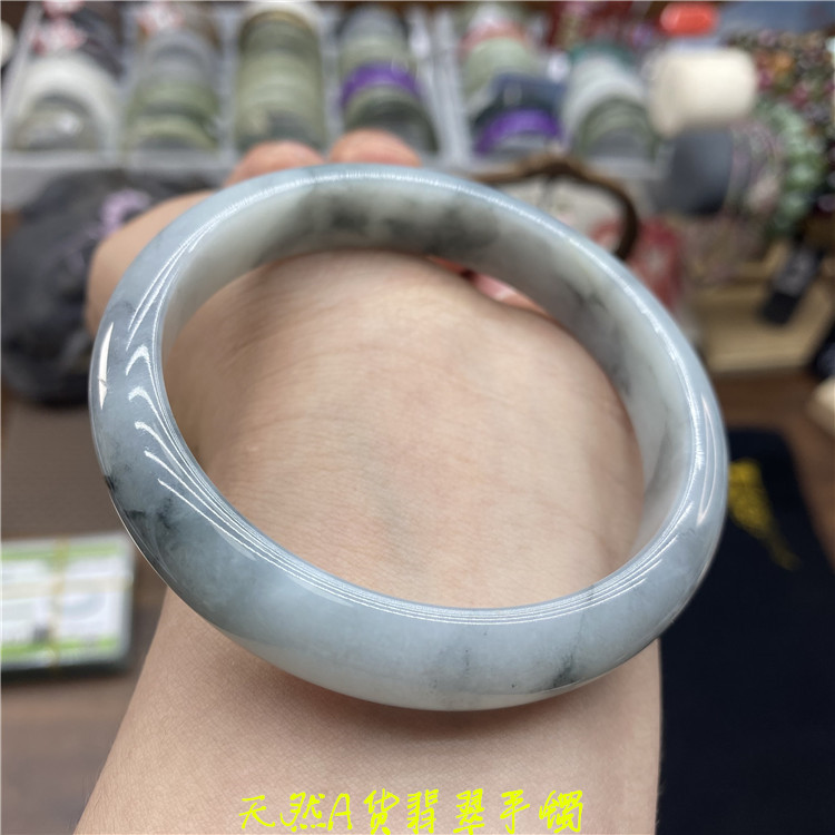 翡翠手镯灯的简单介绍-第2张图片-翡翠网 翡翠手镯灯的简单介绍-第2张图片-翡翠网