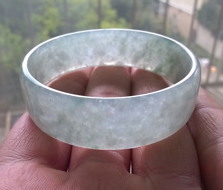 带棉翡翠价格的简单介绍-第1张图片-翡翠网 带棉翡翠价格的简单介绍-第1张图片-翡翠网