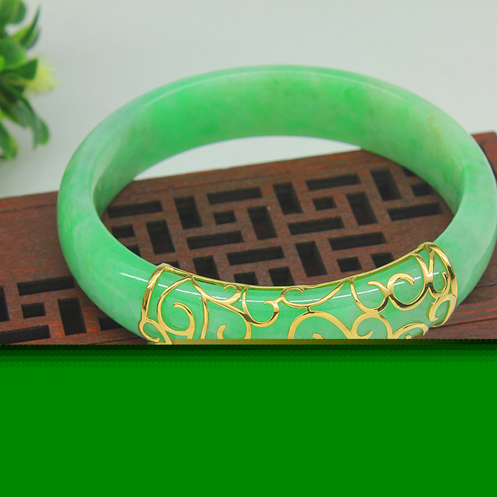 关于翡翠手镯断了镶金的信息-第1张图片-翡翠网 关于翡翠手镯断了镶金的信息-第1张图片-翡翠网