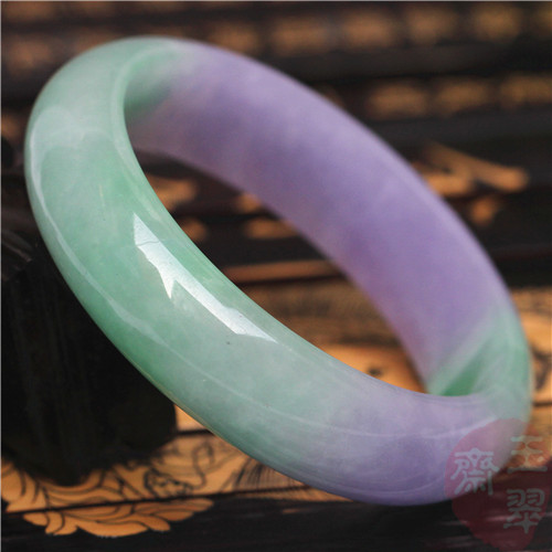 关于a级翡翠价格的信息-第2张图片-翡翠网 关于a级翡翠价格的信息-第2张图片-翡翠网