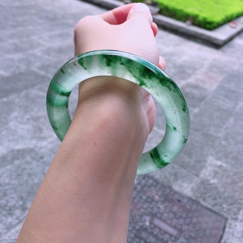 包含收藏的翡翠手镯的词条-第2张图片-翡翠网 包含收藏的翡翠手镯的词条-第2张图片-翡翠网