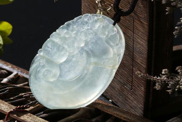 包含冰糯种翡翠3万元的词条-第1张图片-翡翠网 包含冰糯种翡翠3万元的词条-第1张图片-翡翠网