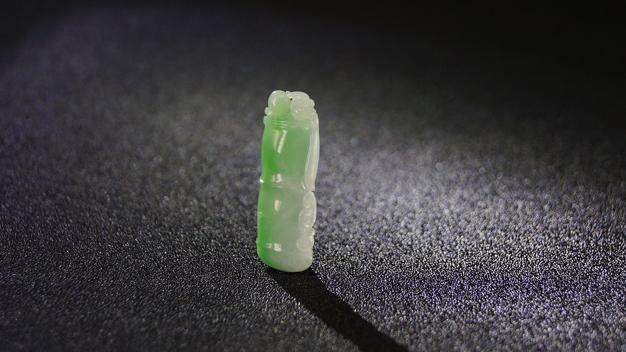 关于学徒翡翠基础知识入门的简单介绍-第1张图片-翡翠网 关于学徒翡翠基础知识入门的简单介绍-第1张图片-翡翠网