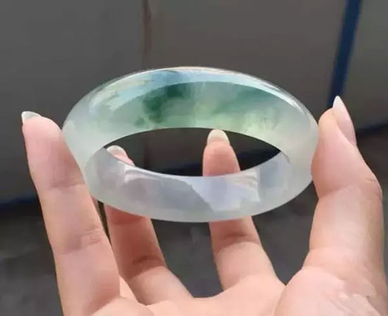 包含通透的翡翠手镯的词条-第2张图片-翡翠网 包含通透的翡翠手镯的词条-第2张图片-翡翠网