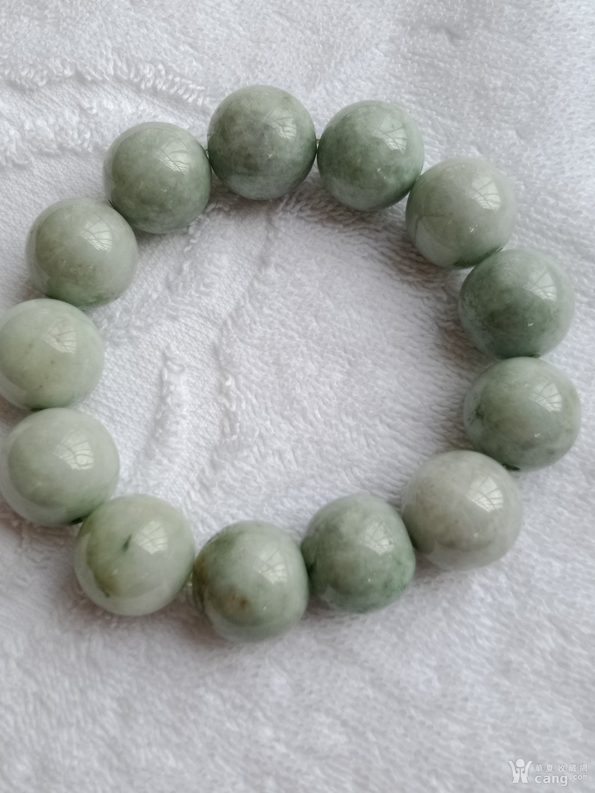 翡翠珠串价格的简单介绍-第1张图片-翡翠网 翡翠珠串价格的简单介绍-第1张图片-翡翠网