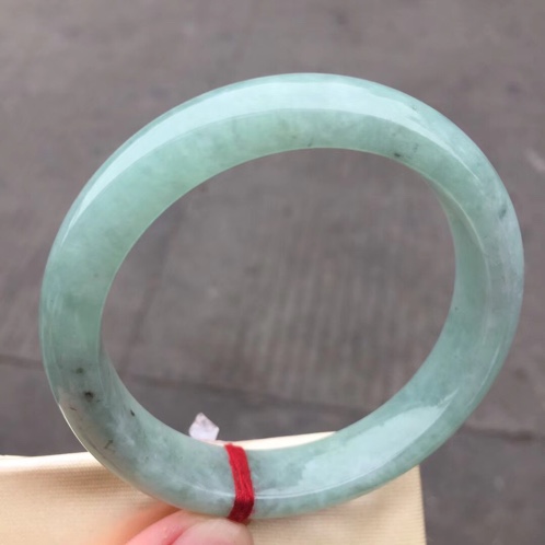 关于翡翠豆青手镯的信息-第2张图片-翡翠网 关于翡翠豆青手镯的信息-第2张图片-翡翠网