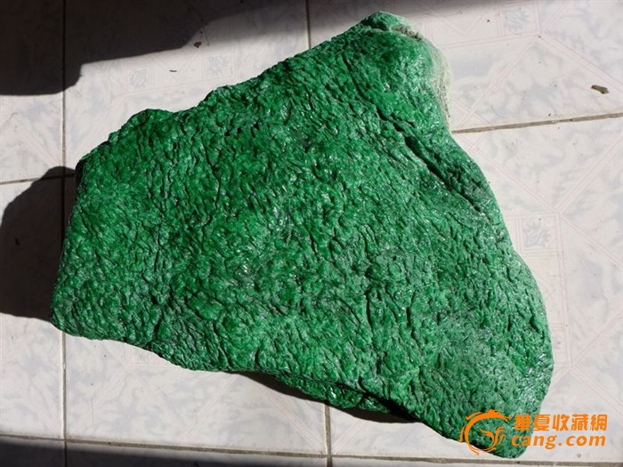 关于翡翠原石制作过程的信息-第1张图片-翡翠网 关于翡翠原石制作过程的信息-第1张图片-翡翠网