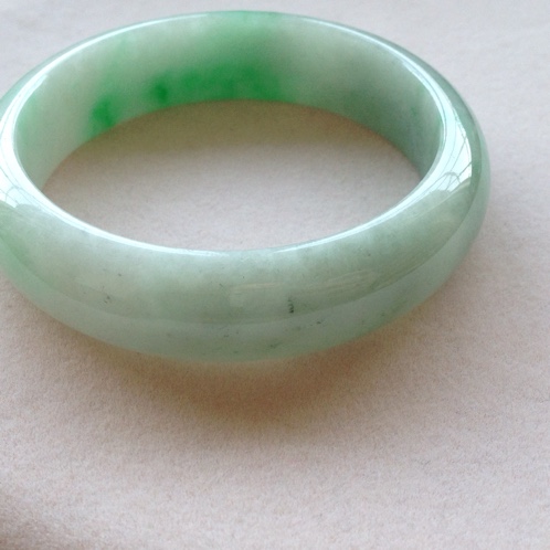 细翡翠手镯好吗的简单介绍-第2张图片-翡翠网 细翡翠手镯好吗的简单介绍-第2张图片-翡翠网