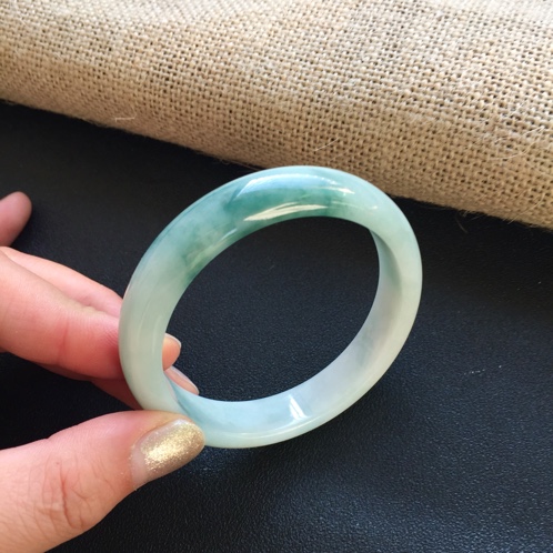 包含翡翠手镯棉絮多的词条-第2张图片-翡翠网 包含翡翠手镯棉絮多的词条-第2张图片-翡翠网