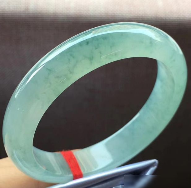 包含翡翠手镯样式的词条-第1张图片-翡翠网 包含翡翠手镯样式的词条-第1张图片-翡翠网