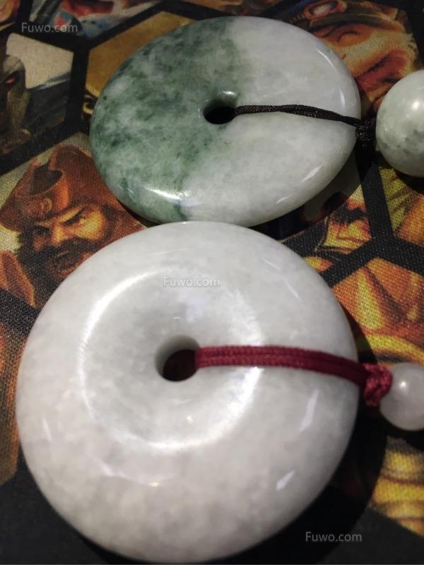 翡翠用水泡鉴定方法的简单介绍-第1张图片-翡翠网 翡翠用水泡鉴定方法的简单介绍-第1张图片-翡翠网