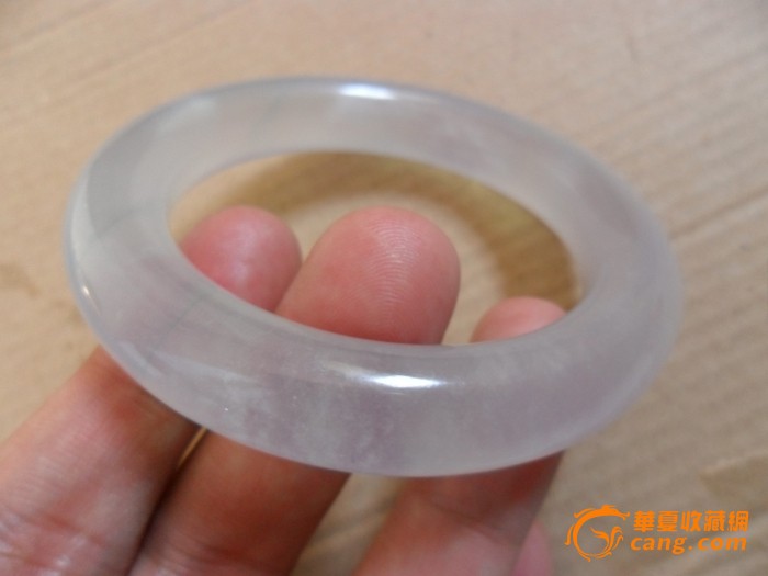 翡翠手镯批发价格的简单介绍-第2张图片-翡翠网 翡翠手镯批发价格的简单介绍-第2张图片-翡翠网