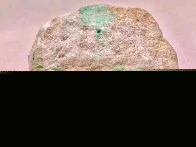 包含翡翠原石开窗料价格表的词条-第2张图片-翡翠网 包含翡翠原石开窗料价格表的词条-第2张图片-翡翠网