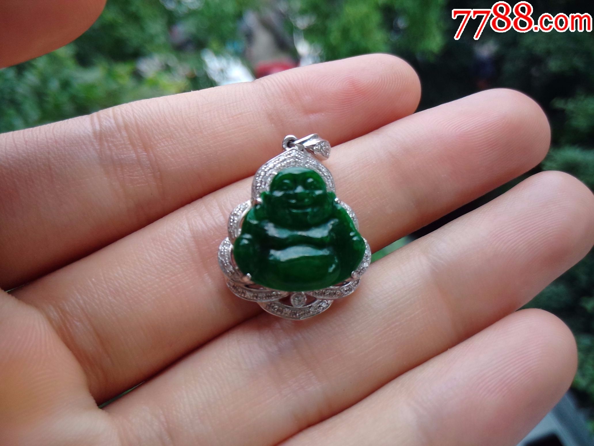 关于翡翠如来佛吊坠价格多少的信息-第2张图片-翡翠网 关于翡翠如来佛吊坠价格多少的信息-第2张图片-翡翠网