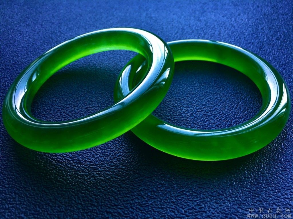 顶级翡翠手镯的简单介绍-第1张图片-翡翠网 顶级翡翠手镯的简单介绍-第1张图片-翡翠网