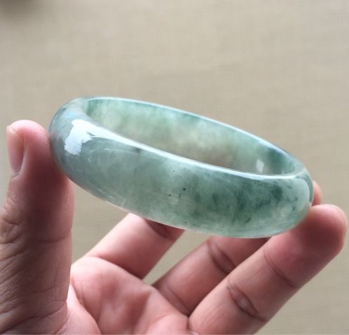 糯种手镯的价格及图片上等糯种翡翠手镯图片-第1张图片-翡翠网 糯种手镯的价格及图片上等糯种翡翠手镯图片-第1张图片-翡翠网