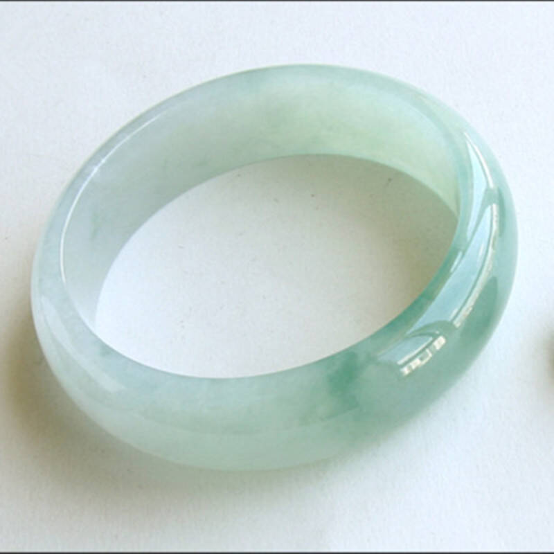 关于北京 翡翠手镯的信息-第1张图片-翡翠网 关于北京 翡翠手镯的信息-第1张图片-翡翠网