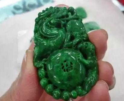 包含翡翠广片价格的词条-第4张图片-翡翠网 包含翡翠广片价格的词条-第4张图片-翡翠网