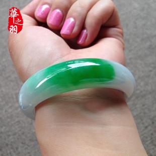 翡翠手镯带黄丝翡翠手镯戴了两个月发白-第1张图片-翡翠网 翡翠手镯带黄丝翡翠手镯戴了两个月发白-第1张图片-翡翠网