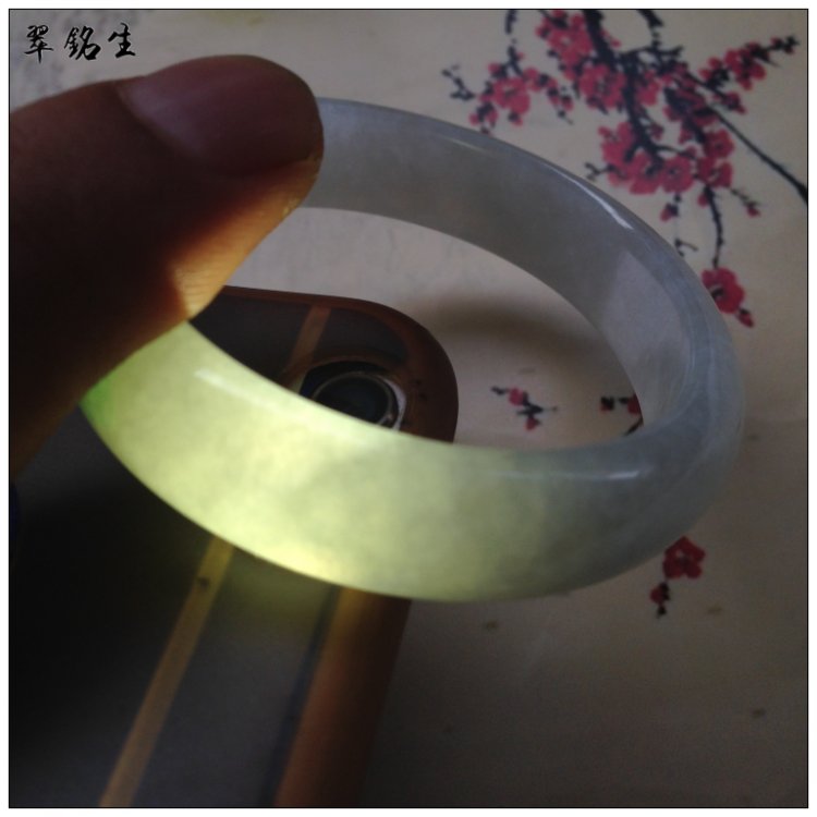 包含翡翠手镯常见石纹图片的词条-第1张图片-翡翠网 包含翡翠手镯常见石纹图片的词条-第1张图片-翡翠网