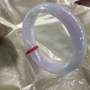 染色紫罗兰翡翠手镯的简单介绍-第2张图片-翡翠网 染色紫罗兰翡翠手镯的简单介绍-第2张图片-翡翠网