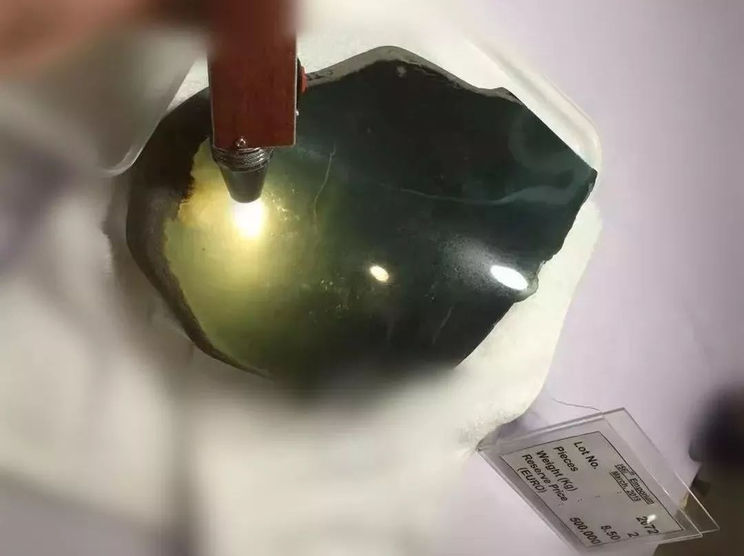 包含翡翠科学基本知识的词条-第1张图片-翡翠网 包含翡翠科学基本知识的词条-第1张图片-翡翠网