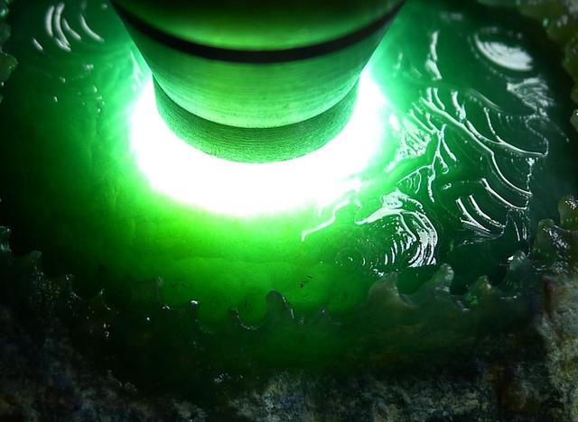 包含翡翠色料的知识的词条-第1张图片-翡翠网 包含翡翠色料的知识的词条-第1张图片-翡翠网