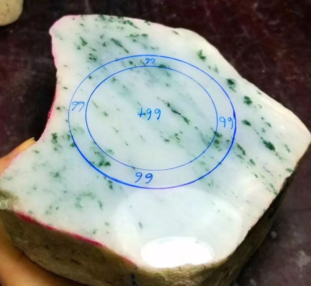 木那翡翠原石多少钱一克的简单介绍-第1张图片-翡翠网 木那翡翠原石多少钱一克的简单介绍-第1张图片-翡翠网