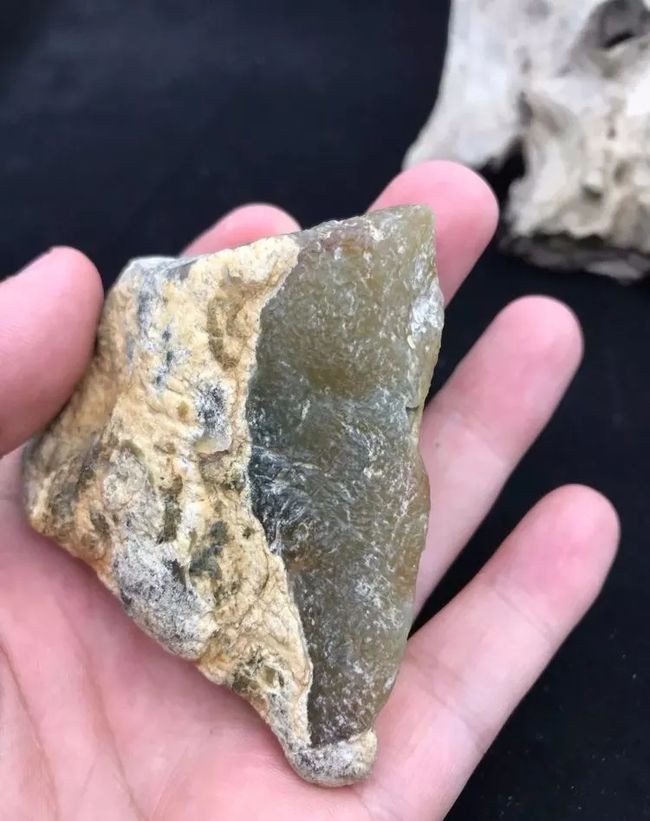 翡翠原石哪家好的简单介绍-第1张图片-翡翠网 翡翠原石哪家好的简单介绍-第1张图片-翡翠网