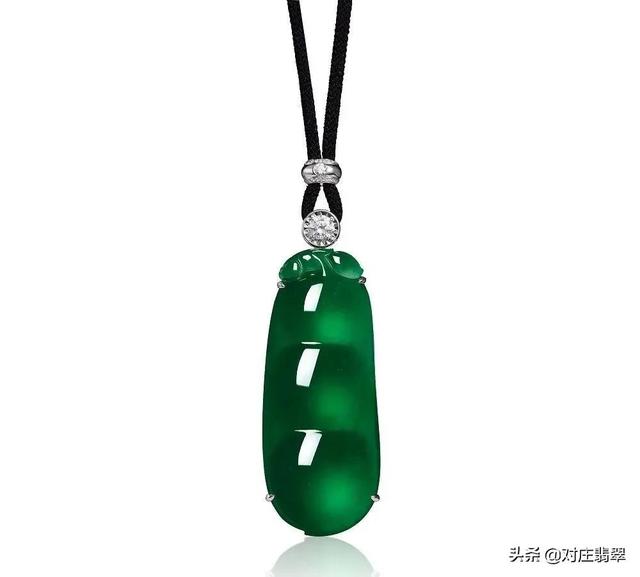 关于满绿翡翠手镯图片的信息-第5张图片-翡翠网 关于满绿翡翠手镯图片的信息-第5张图片-翡翠网