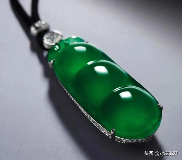 关于满绿翡翠手镯图片的信息-第6张图片-翡翠网 关于满绿翡翠手镯图片的信息-第6张图片-翡翠网